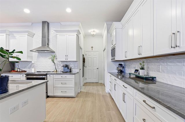 3235 GRASSGLEN PLACE, Wesley Chapel, FL 33544