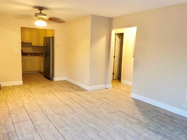 3502 Riverside Drive, Coral Springs, FL 33065