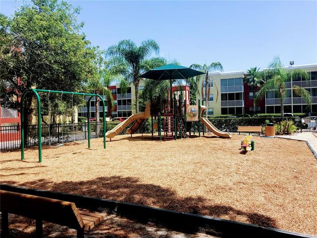 2755 COCONUT BAY LANE 119 (1K), Sarasota, FL 34237