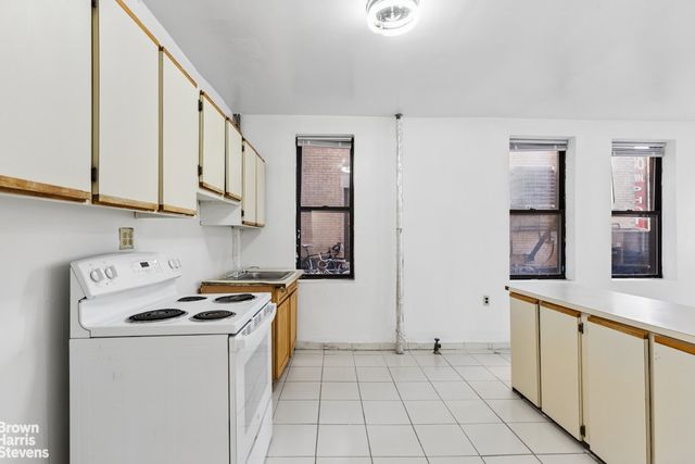 4260 Broadway Apt 202, New York City, NY 10033