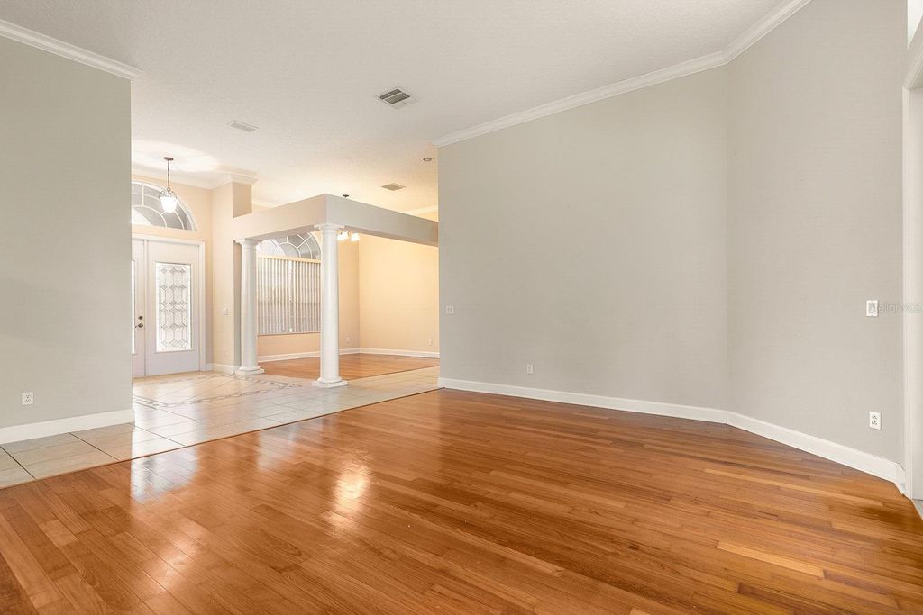 Image 14 of property listing at 2770 REGAL PINE TRAIL, Oviedo, FL 32766