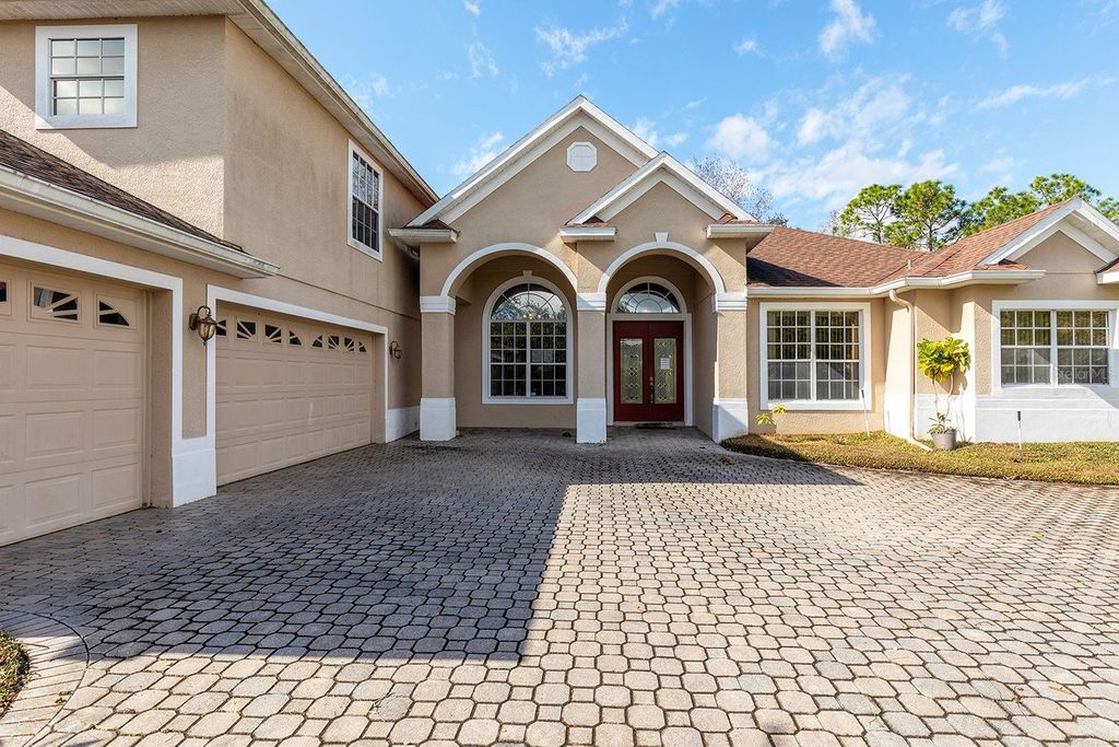 Image 3 of property listing at 2770 REGAL PINE TRAIL, Oviedo, FL 32766