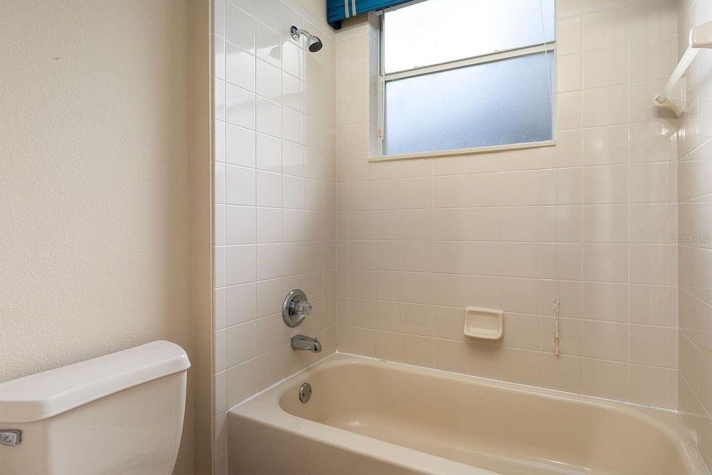 Image 23 of property listing at 2770 REGAL PINE TRAIL, Oviedo, FL 32766