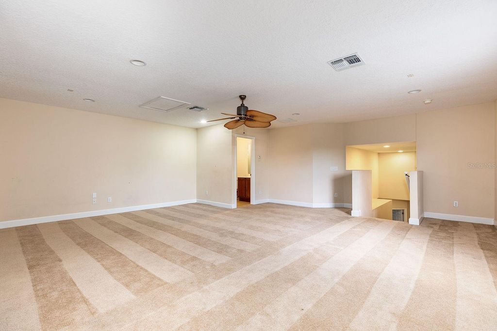 Image 27 of property listing at 2770 REGAL PINE TRAIL, Oviedo, FL 32766