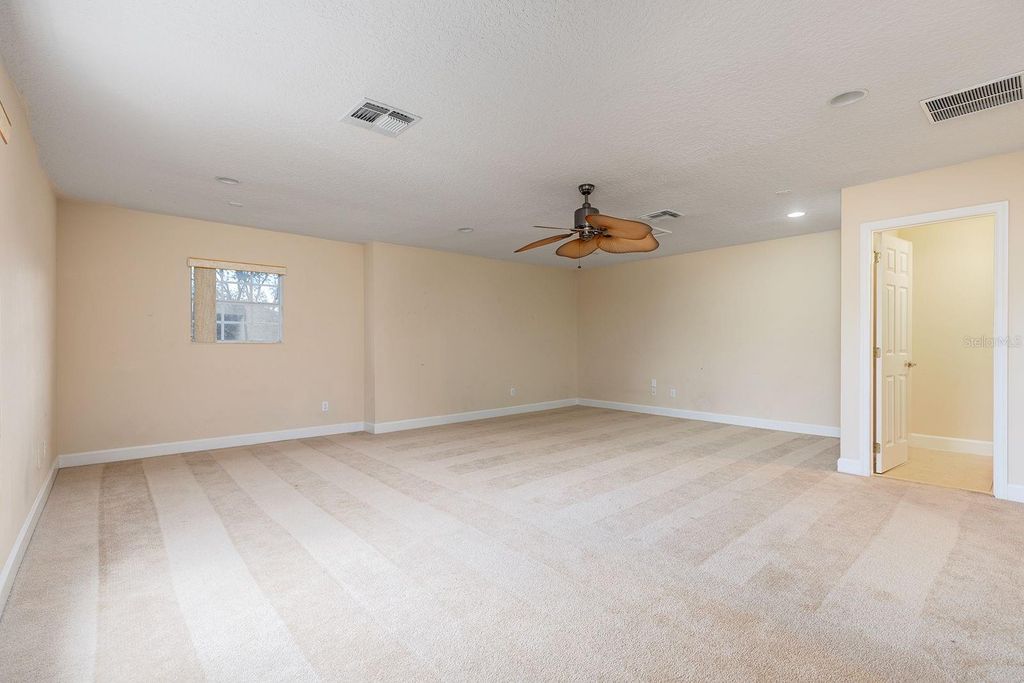 Image 28 of property listing at 2770 REGAL PINE TRAIL, Oviedo, FL 32766