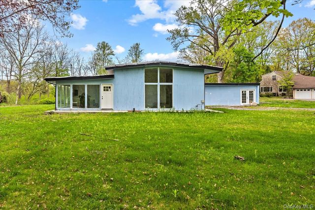 107A Wildwood Road, Great Neck, NY 11024