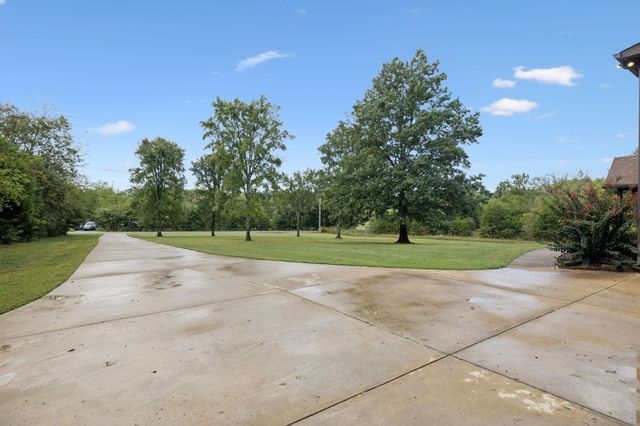 1964 Harkreader Rd, Mount Juliet, TN 37122