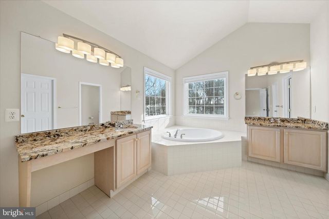 104 KITTANSET CT, Avondale, PA 19311