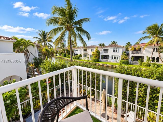 3123 NE 210th St, Aventura, FL 33180