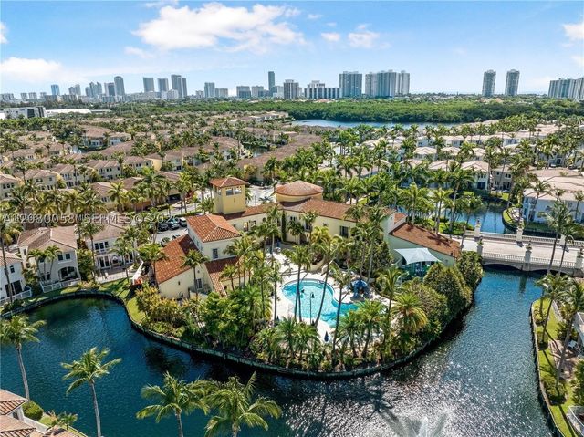 3123 NE 210th St, Aventura, FL 33180