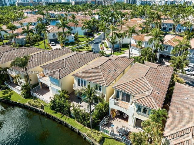 3123 NE 210th St, Aventura, FL 33180