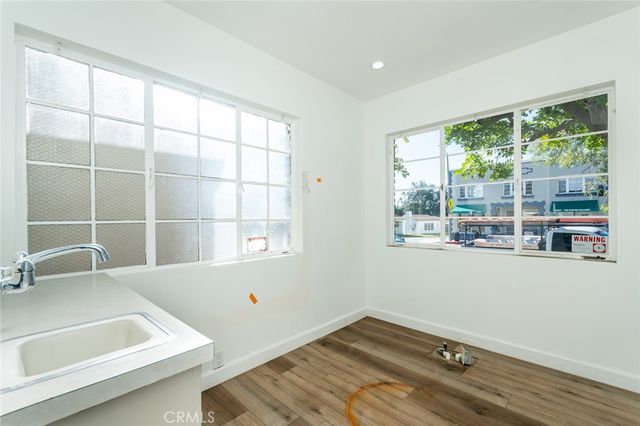 2028 Lake Avenue, Altadena, CA 91001
