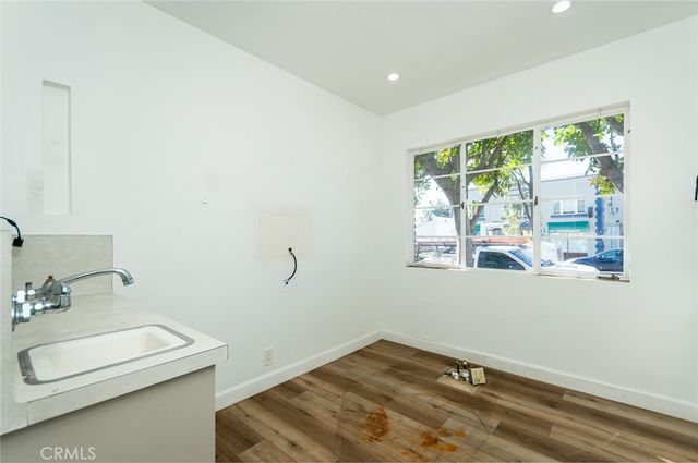 2028 Lake Avenue, Altadena, CA 91001