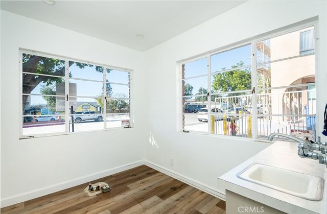 2028 Lake Avenue, Altadena, CA 91001