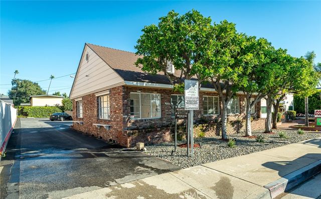2028 Lake Avenue, Altadena, CA 91001