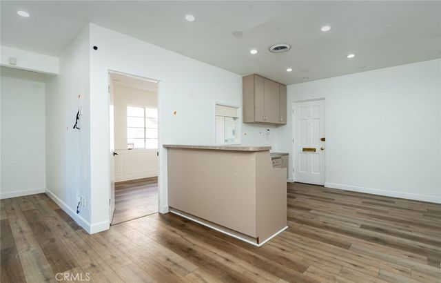 2028 Lake Avenue, Altadena, CA 91001