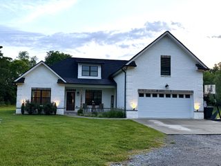 1340 Vesta Rd, Lebanon, TN 37090