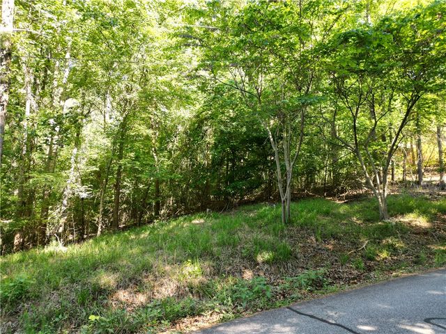 206 Cherokee Drive, Fair Play, SC 29643