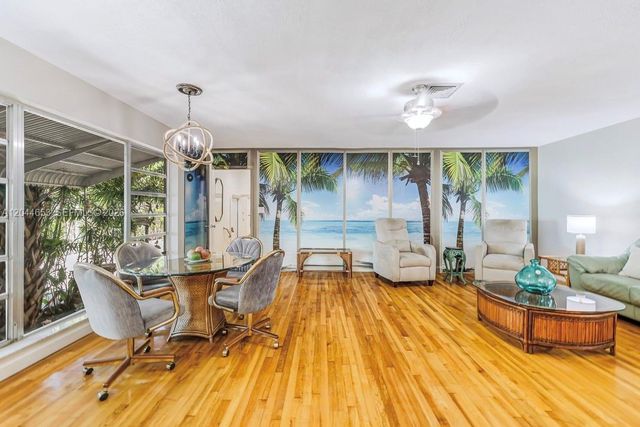 1826 Mckinley Street, Hollywood, FL 33020