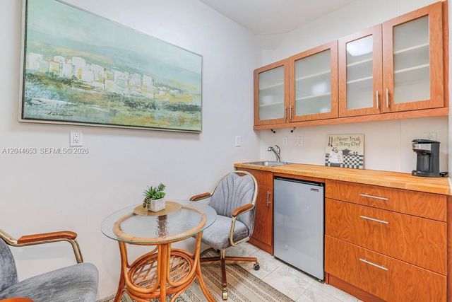 1826 Mckinley Street, Hollywood, FL 33020