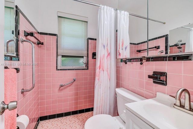 1826 Mckinley Street, Hollywood, FL 33020