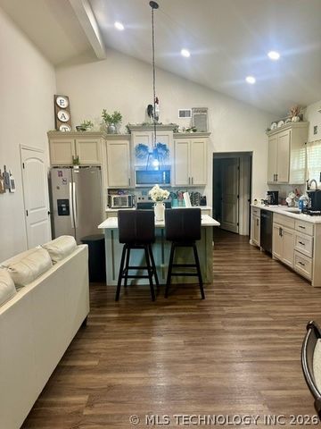 206 Long Bed Lane, Durant, OK 74701