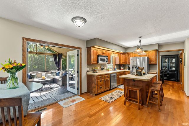 8904 Bradenton Road, Fort Wayne, IN 46835