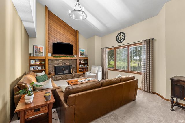 8904 Bradenton Road, Fort Wayne, IN 46835