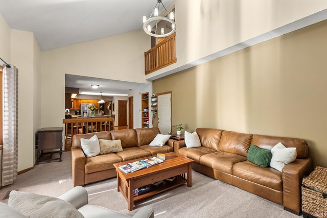 8904 Bradenton Road, Fort Wayne, IN 46835