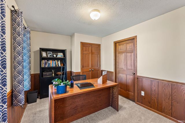 8904 Bradenton Road, Fort Wayne, IN 46835