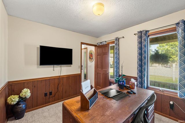 8904 Bradenton Road, Fort Wayne, IN 46835