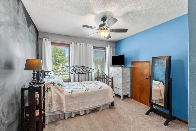 8904 Bradenton Road, Fort Wayne, IN 46835