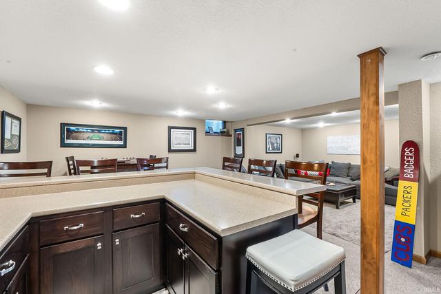 8904 Bradenton Road, Fort Wayne, IN 46835