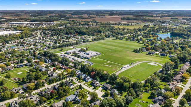 8904 Bradenton Road, Fort Wayne, IN 46835