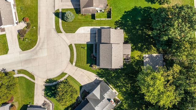8904 Bradenton Road, Fort Wayne, IN 46835