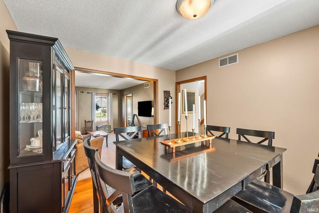 8904 Bradenton Road, Fort Wayne, IN 46835