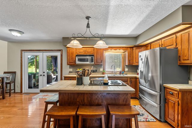 8904 Bradenton Road, Fort Wayne, IN 46835
