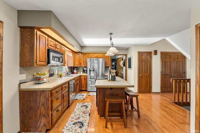 8904 Bradenton Road, Fort Wayne, IN 46835