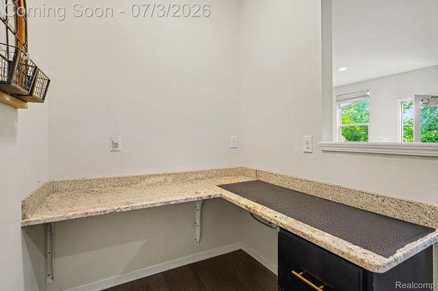 25811 Oberlin Boulevard, Novi, MI 48374
