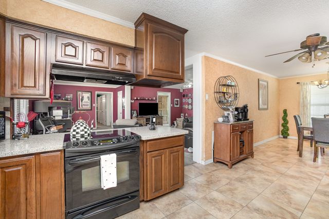 1128 Mason Drive, Hurst, TX 76053