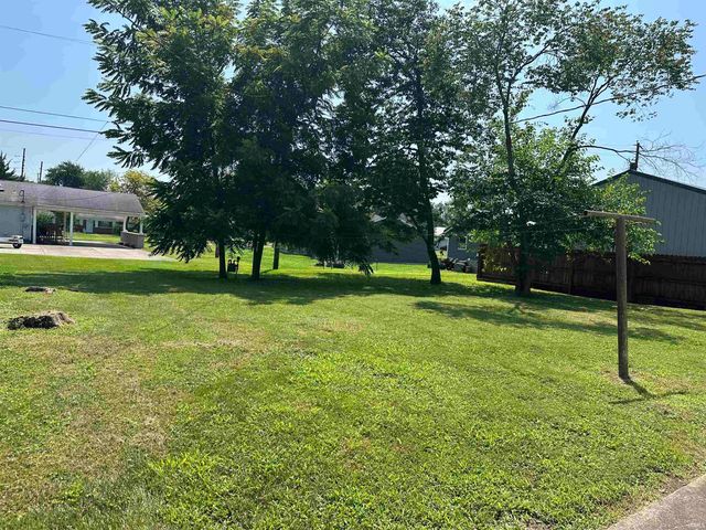 539 NE 9th Street, Linton, IN 47441