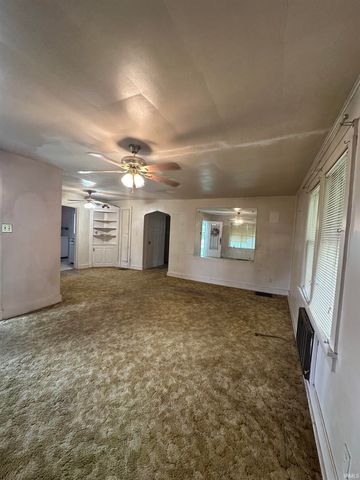 539 NE 9th Street, Linton, IN 47441