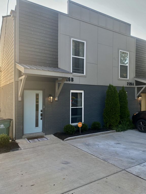 2126B Burns St, Nashville, TN 37216
