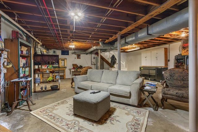 2065 Hwy 30, E, Athens, TN 37303