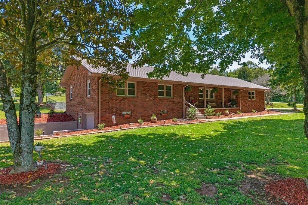 2065 Hwy 30, E, Athens, TN 37303