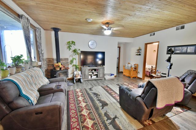 19375 573rd Avenue, Greenleaf Twp, MN 55355