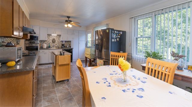1 Corttiss Rd, Thompson, CT 06255