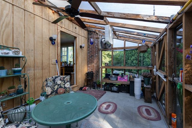 1 Corttiss Rd, Thompson, CT 06255