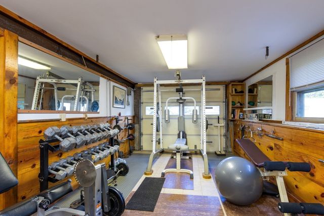 1 Corttiss Rd, Thompson, CT 06255