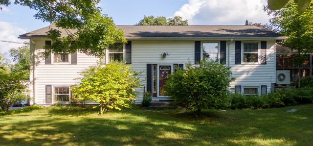 1 Corttiss Rd, Thompson, CT 06255